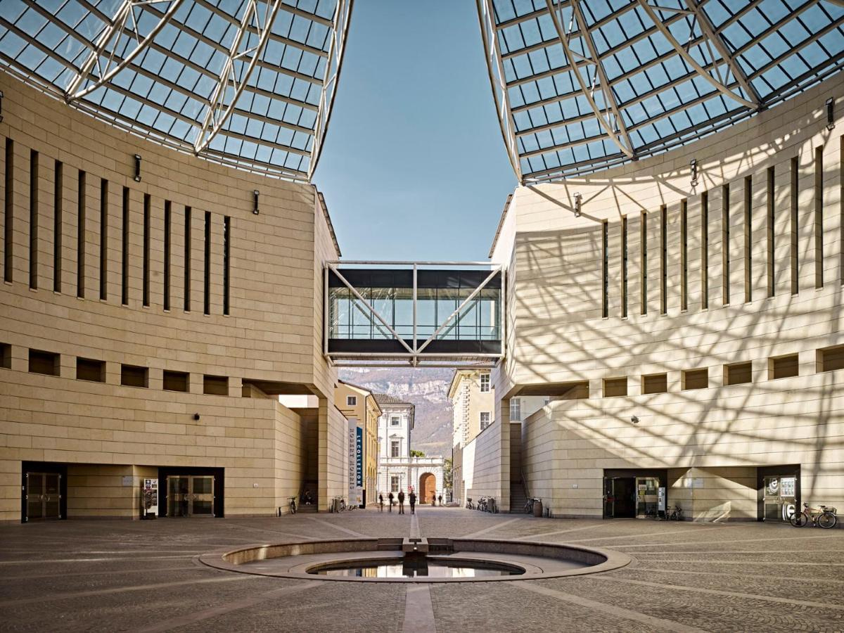 Smart Apartments Palazzo Mazzini Rovereto  Extérieur photo