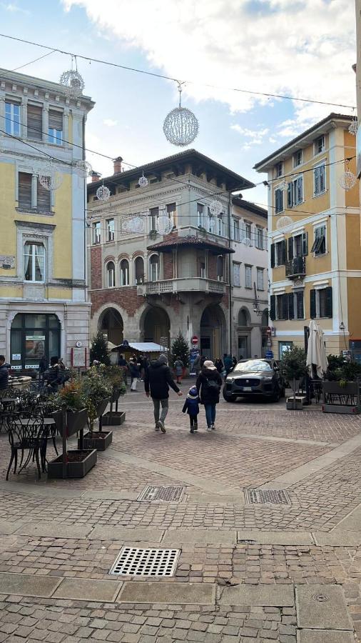 Smart Apartments Palazzo Mazzini Rovereto  Extérieur photo