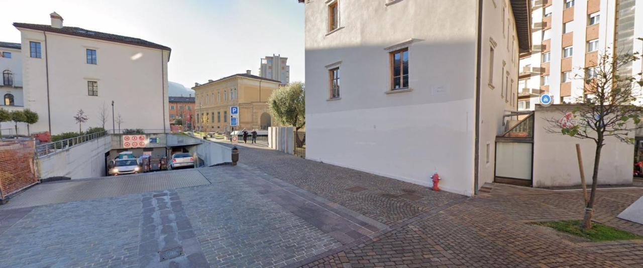 Smart Apartments Palazzo Mazzini Rovereto  Extérieur photo